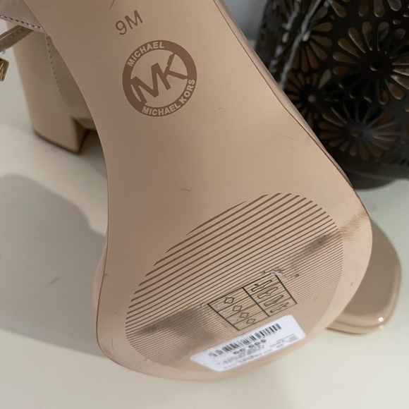 Michael Kors Beige High Heel Sandals NWOT - Picture 6 of 9